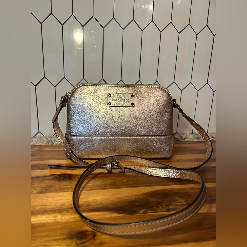 Kate Spade Crossbody ECU w/unbranded dust bag